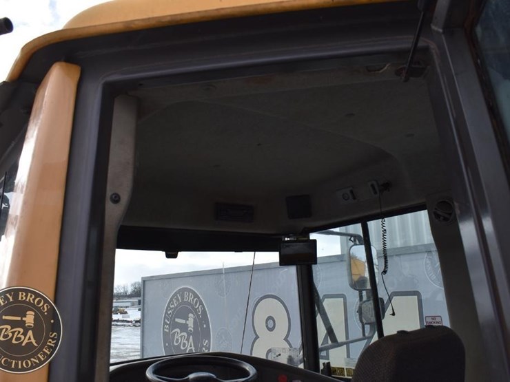 2011-volvo-a40f-image-22