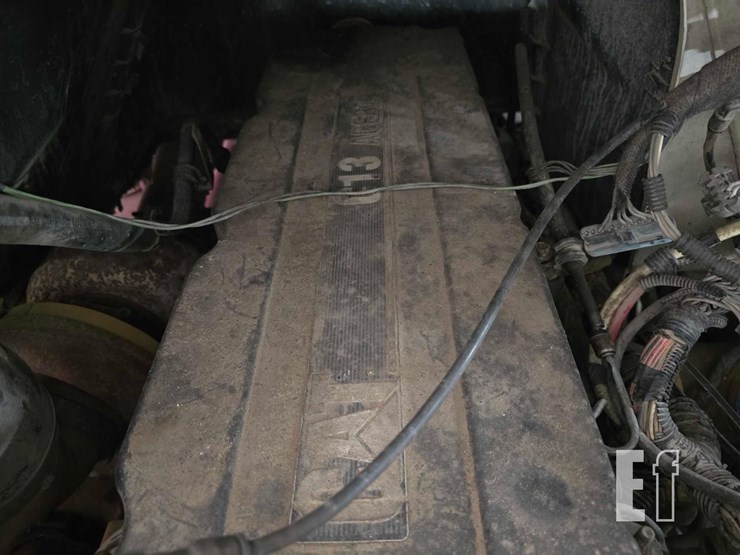 2007-international-7600-image-32