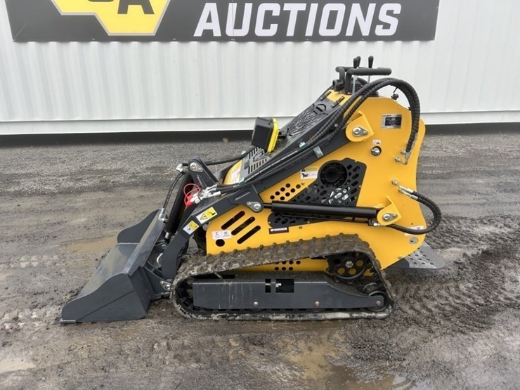 2025-sdlanch-sdll60-mini-compact-track-loader-image-2