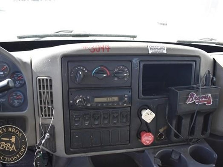 2012-international-durastar-4300-image-29