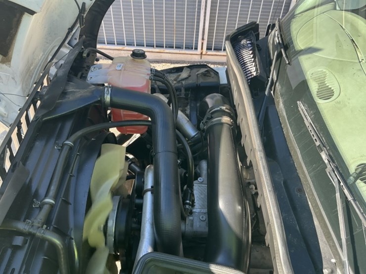 2014-international-7500-u/t-image-22