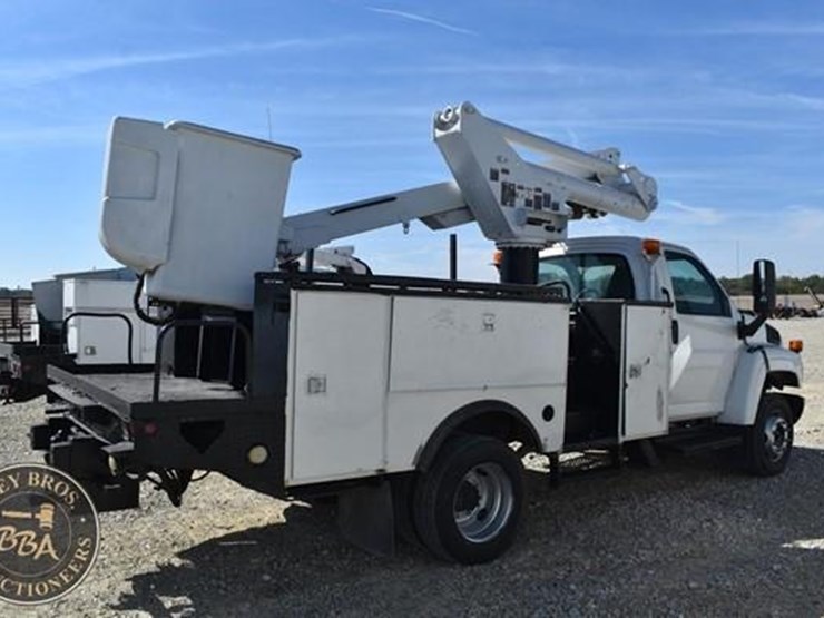 2007-gmc-topkick-c5500-image-5