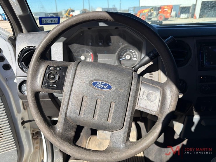 2012-ford-f350-xl-image-27