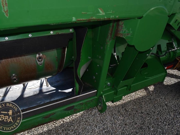 2020-john-deere-740fd-image-23