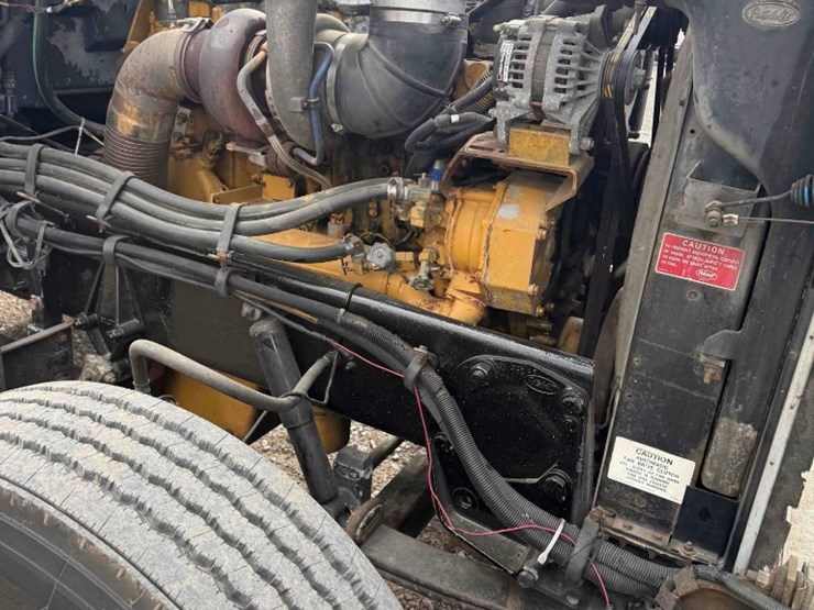 1998-peterbilt-379-image-25