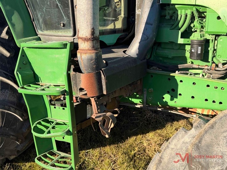 2014-john-deere-6150m-image-19