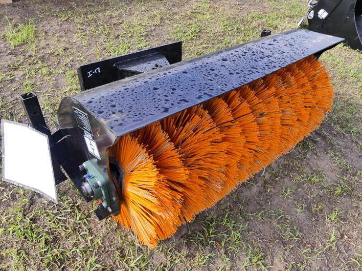 giyi-gy-qsj-mini-qa-broom-sweeper-image-1