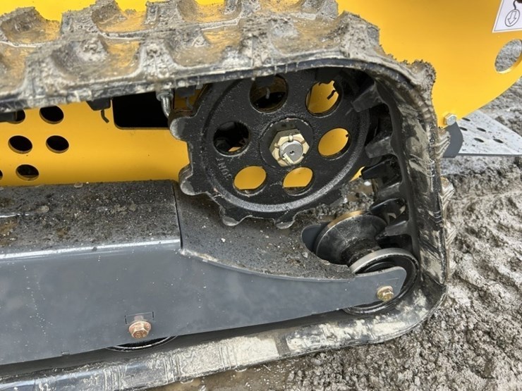 2025-sdlanch-sdll60-mini-compact-track-loader-image-10