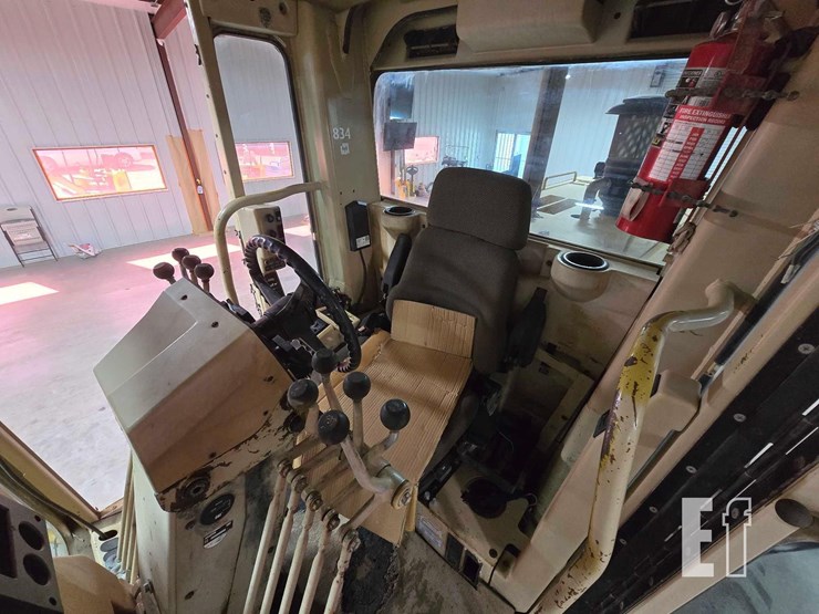 1995-caterpillar-140h-image-14