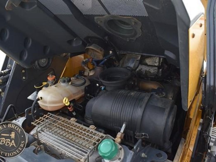 2019-deere-333g-image-45