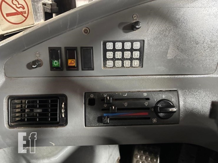 2008-volvo-a25e-image-14