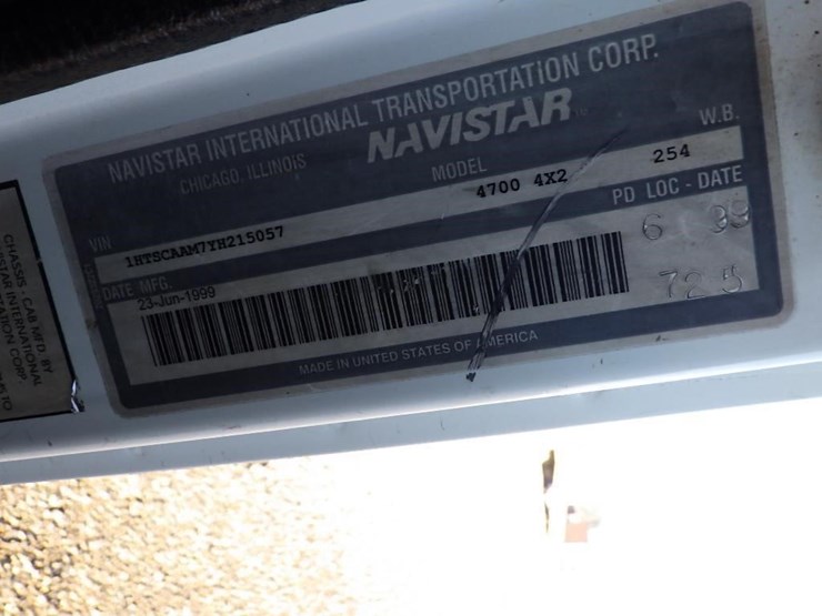 2000-international-4700-image-32