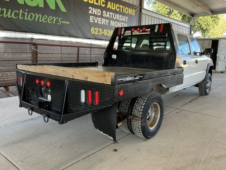 2005-gmc-sierra-3500-image-7