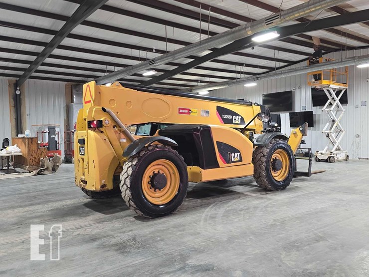 2018-caterpillar-tl1255d-image-3