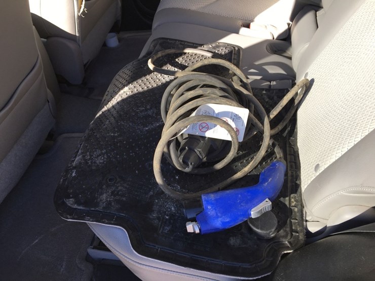 2014-toyota-rav4-image-15