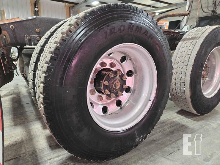 2006-mack-vision-cxn613-image-23