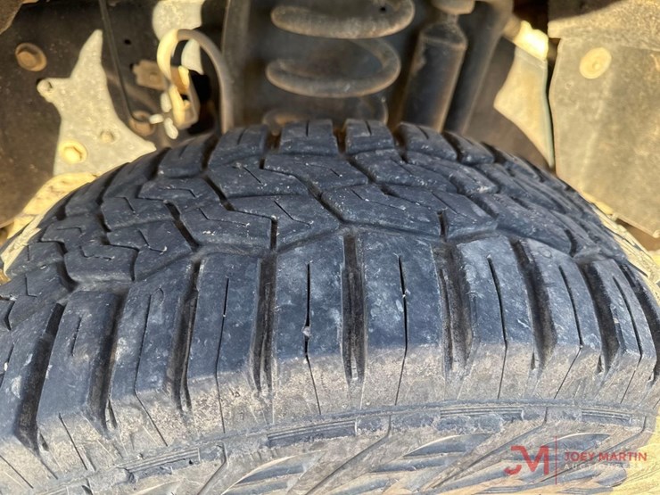 2015-ford-f250-xl-image-5