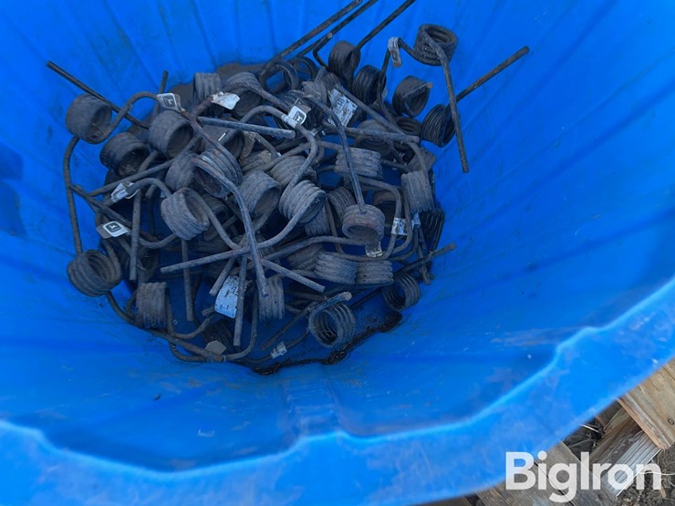 side-delivery-rake-teeth-image-11