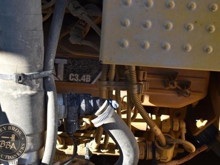 2018-caterpillar-311flrr-image-43