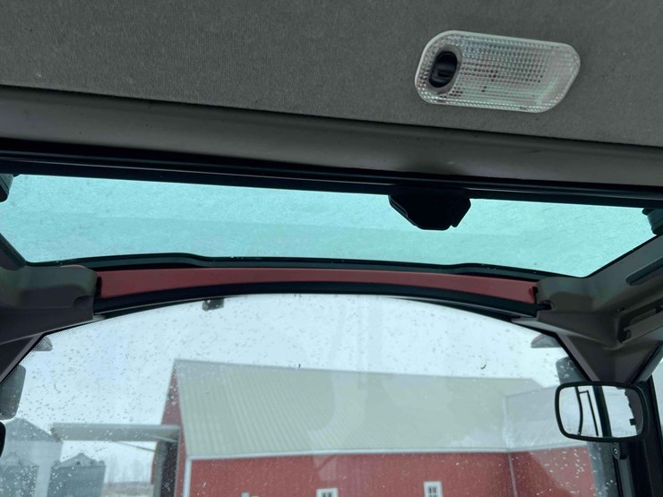 2014-case-farmall-115u-tractor-image-48