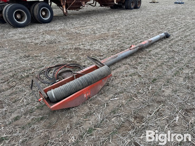 gravity-wagon-seed-tender-auger-image-7