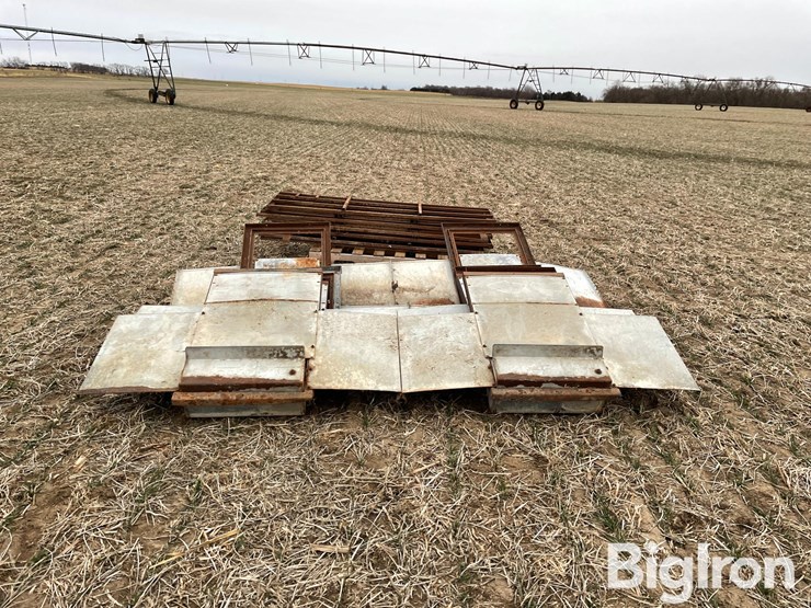 hog-farrow-crates-image-2