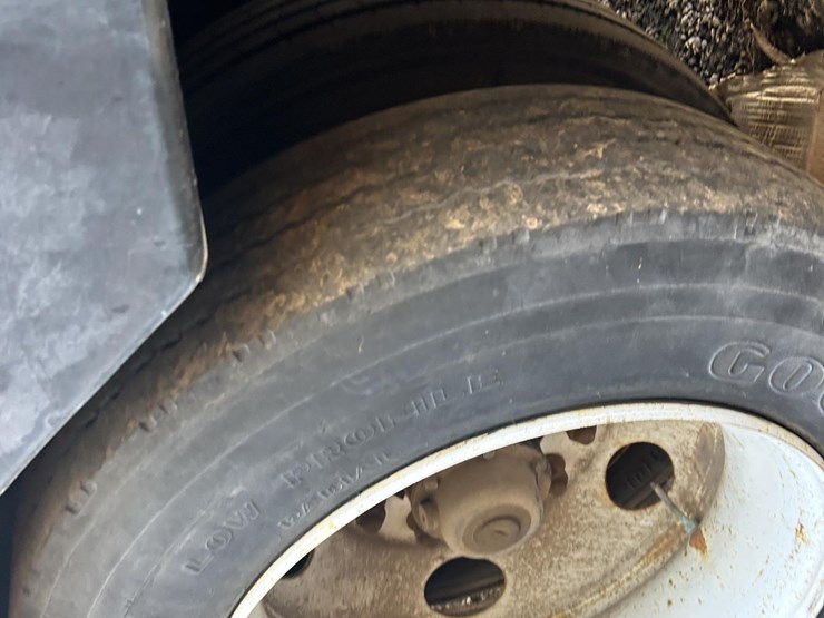 1999-kentucky-trailer-image-17