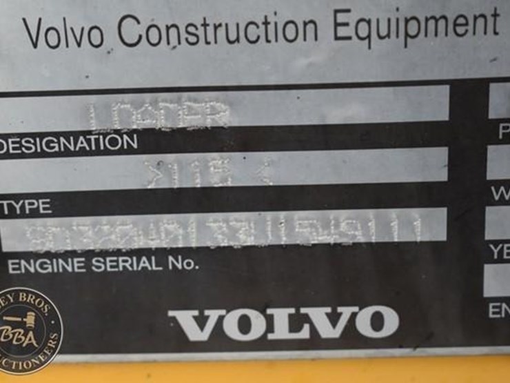 2011-volvo-mc115c-image-15