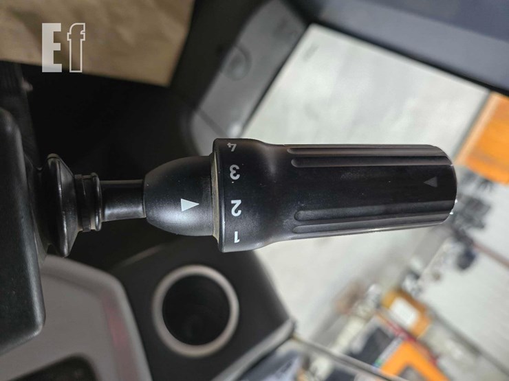 2022-xcmg-xc938u-image-22