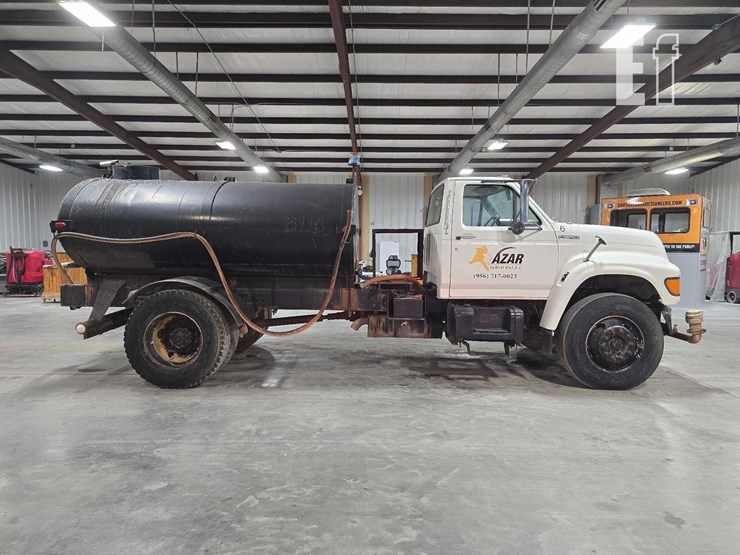 1998-ford-f800-image-6