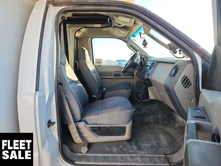 2008-ford-f550-image-28