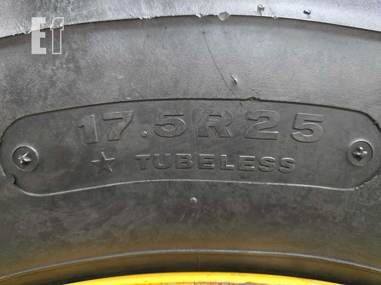 2022-deere-444-p-tier-image-31