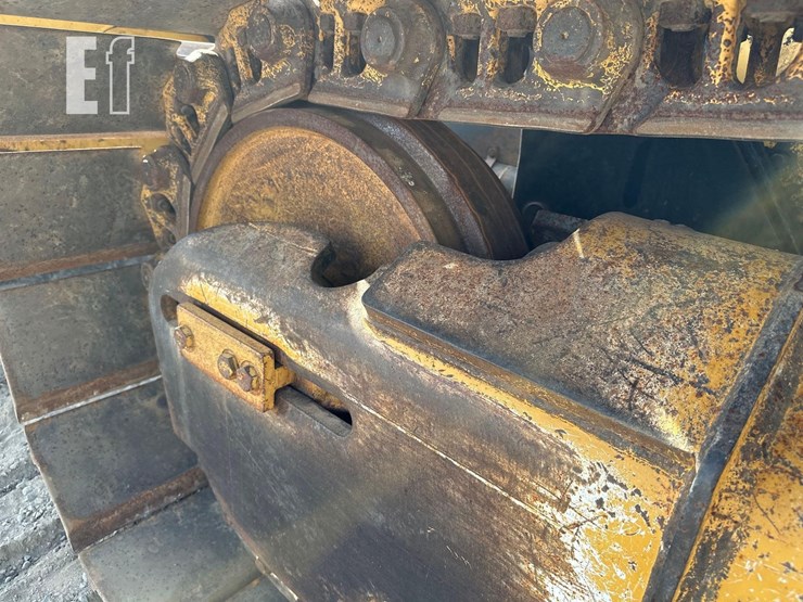 2012-deere-850k-xlt-image-29