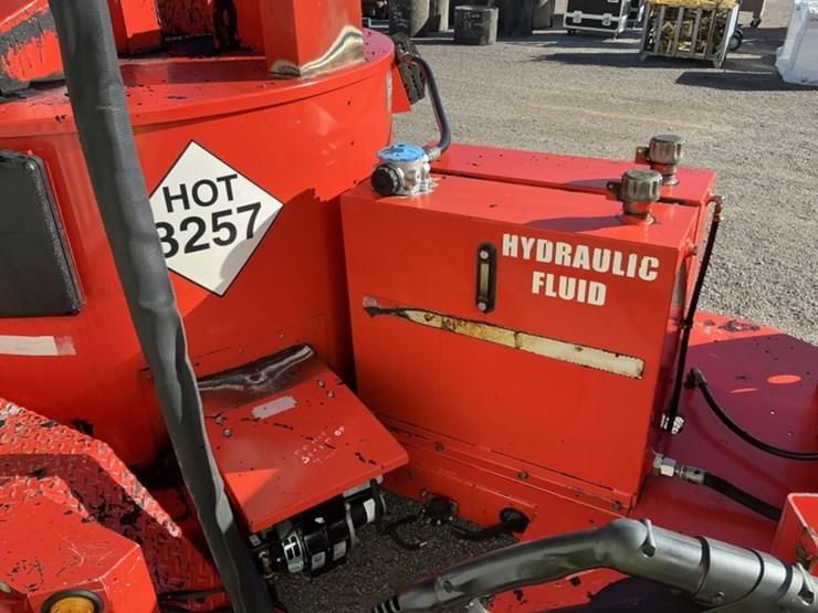 2018-crafco-ss250d-towable-crack-sealer-image-15