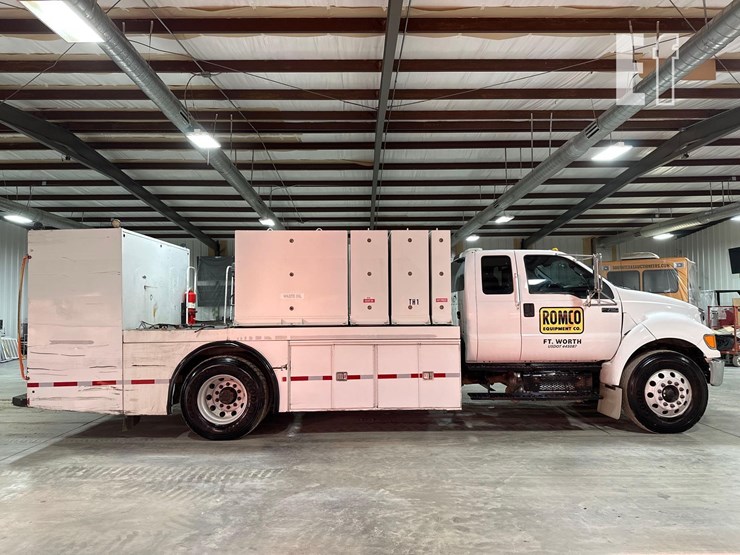 2015-ford-f750-image-6