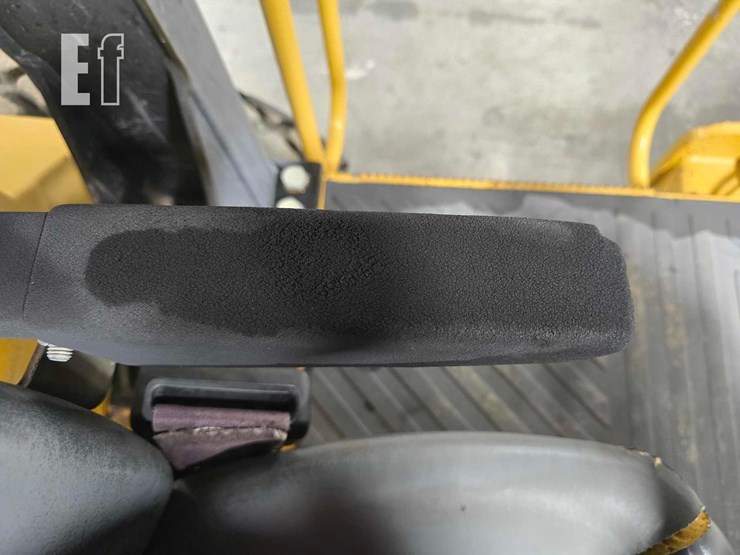 2003-caterpillar-cs-563e-image-19