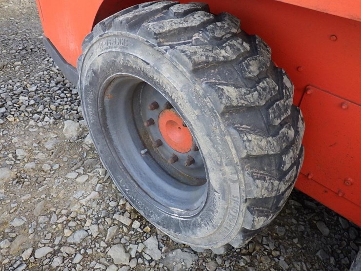 tcm-607-skid-steer-loader-image-13