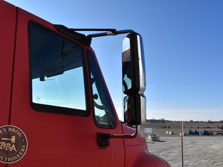 2007-international-durastar-4300-image-24