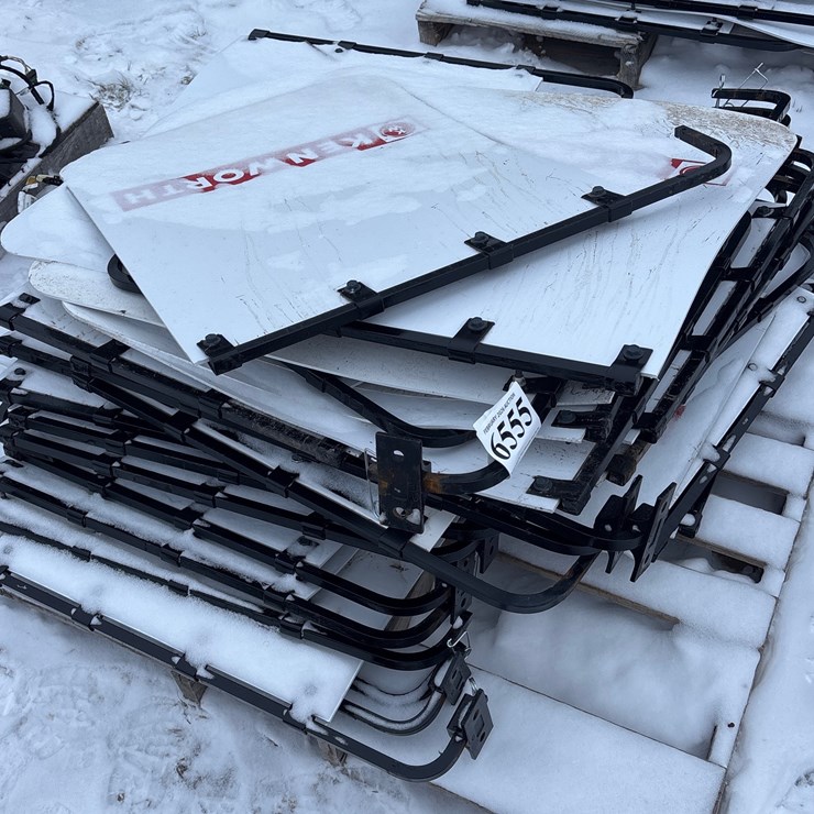 #6555 • E1. A pallet of mudflaps