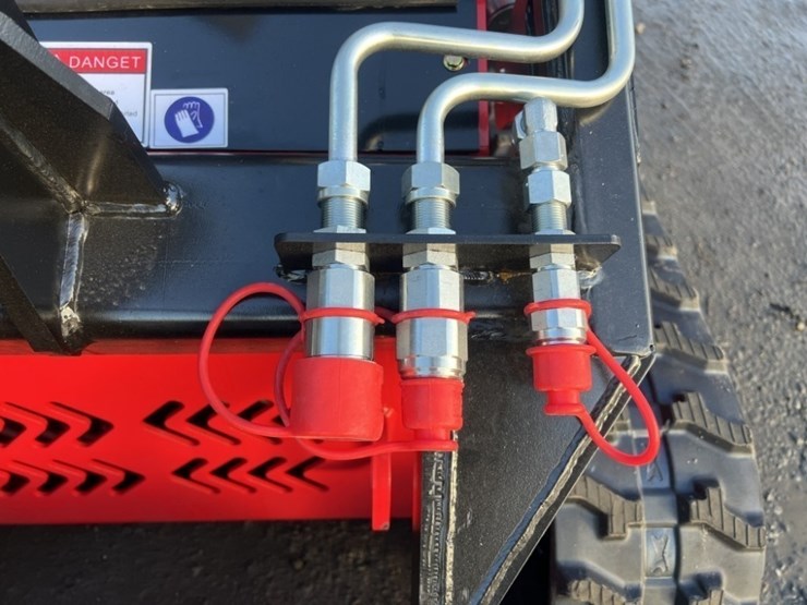 2025-sdlool-380r-mini-compact-track-loader-image-19