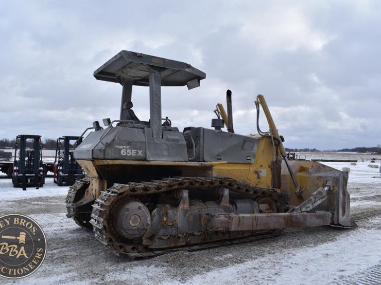komatsu-d65ex-12-image-10