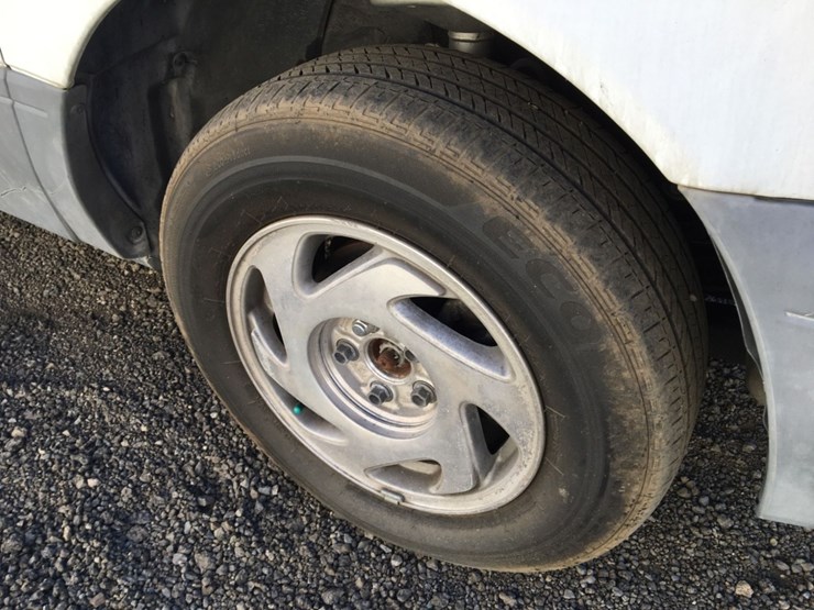 2000-toyota-sienna-le-image-13