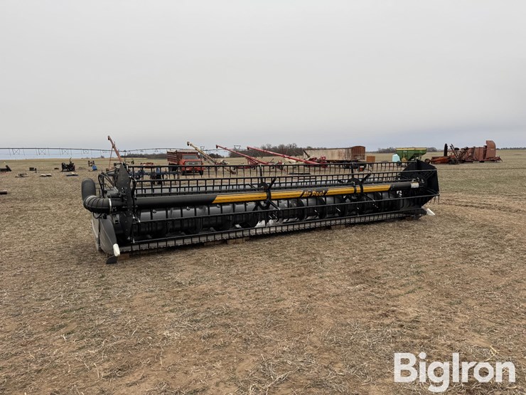 2011-agco-8200-image-3