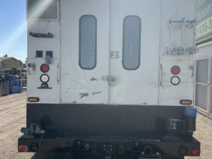 2014-international-7500-u/t-image-6