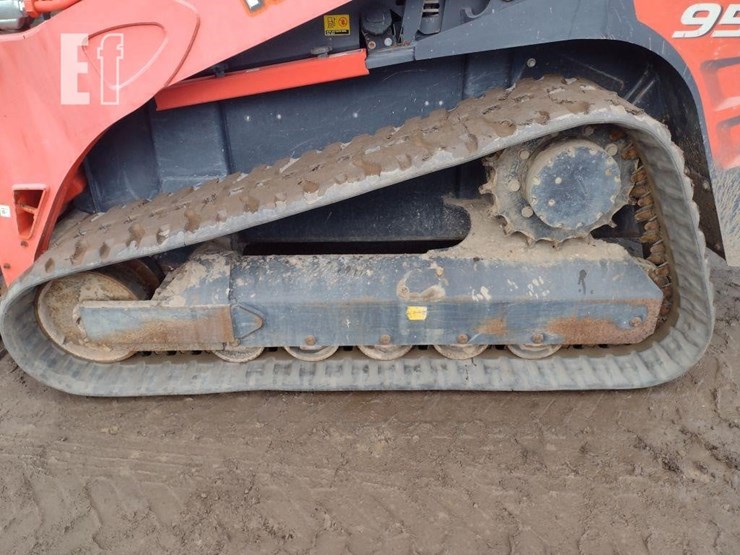 2019-kubota-svl95-2s-image-21