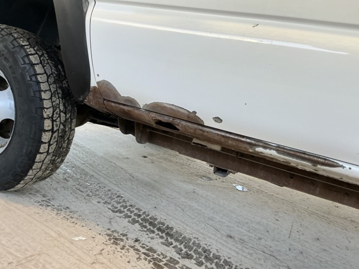 2005-gmc-sierra-3500-image-11