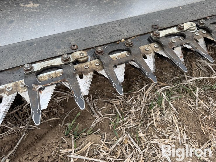 2011-agco-8200-image-19