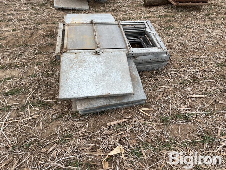 hog-farrow-crates-image-9