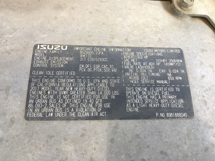 2013-isuzu-nrr-image-10