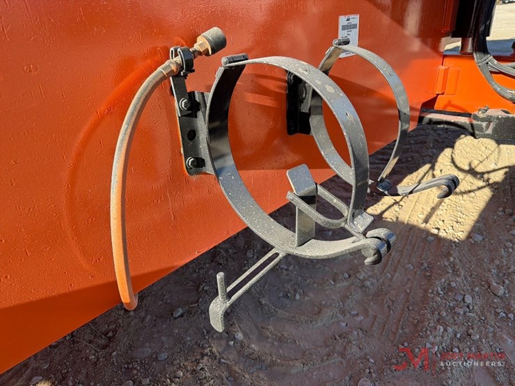 2015-jlg-600s-image-12